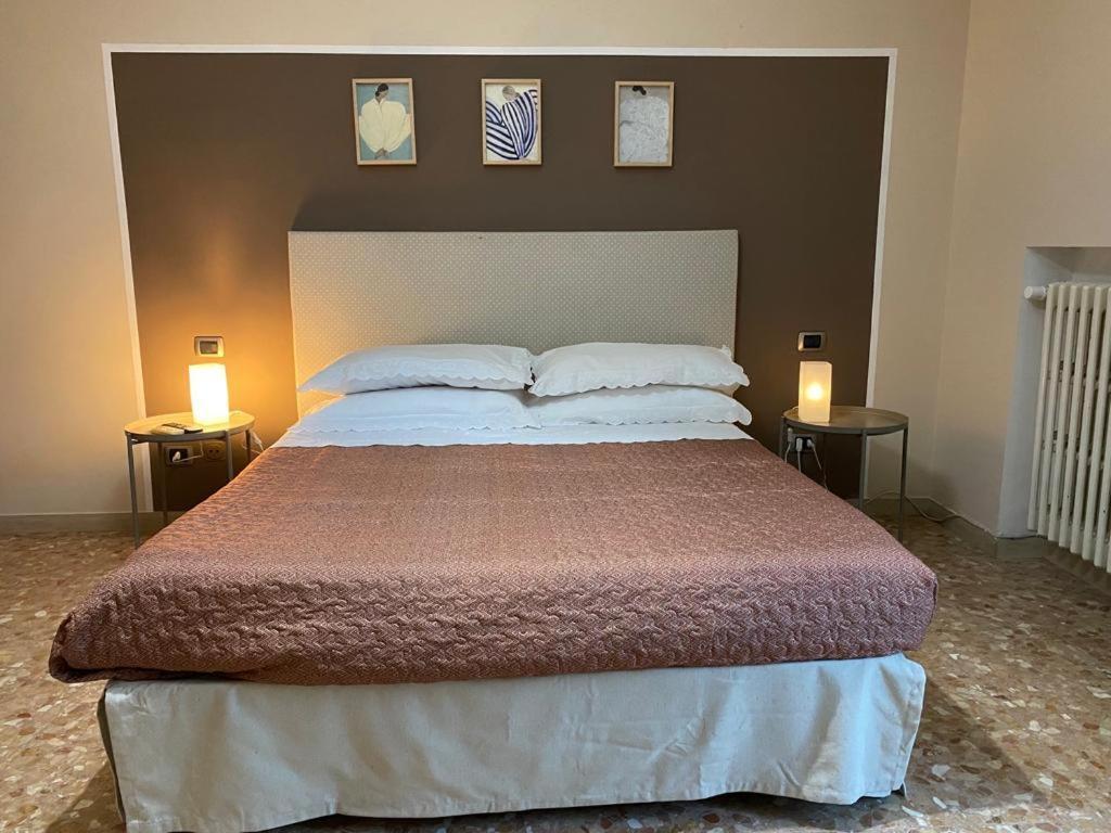 Casa Viola A 900 Mt Dalla Staz. Centrale Pescara Bagian luar foto