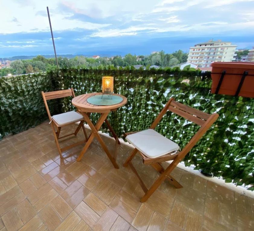 Casa Viola A 900 Mt Dalla Staz. Centrale Pescara Bagian luar foto