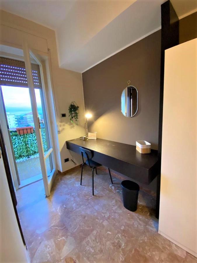 Casa Viola A 900 Mt Dalla Staz. Centrale Pescara Bagian luar foto