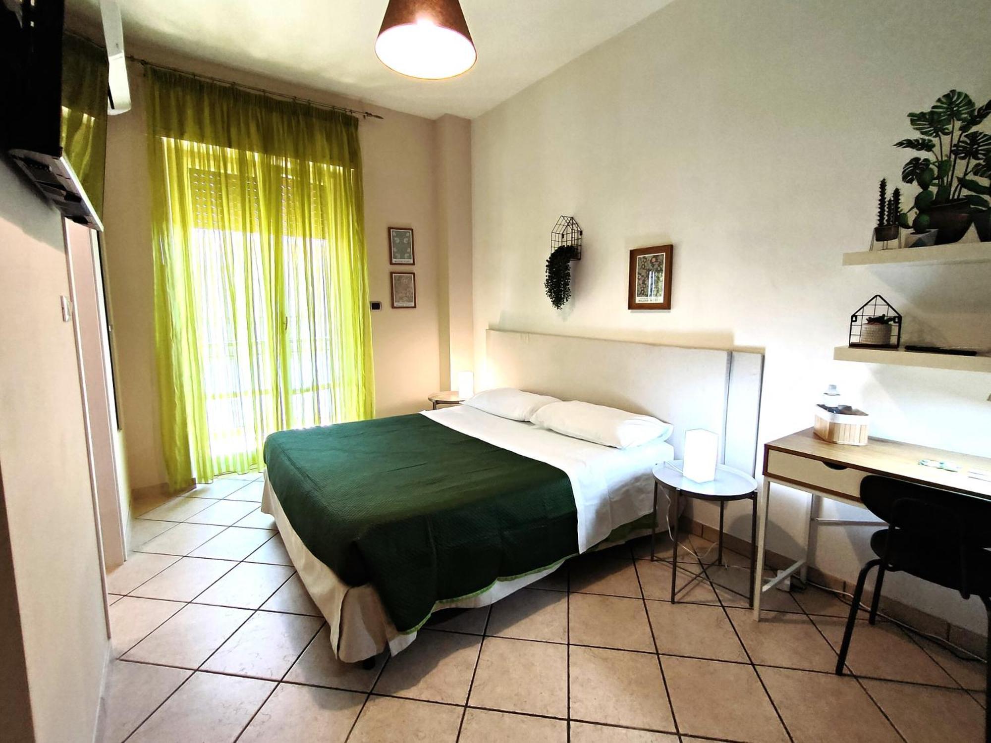 Casa Viola A 900 Mt Dalla Staz. Centrale Pescara Bagian luar foto